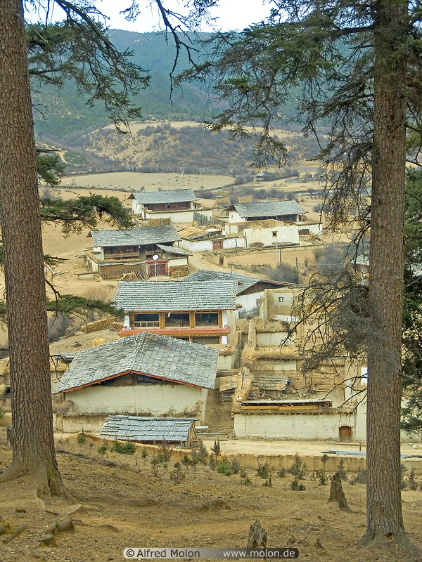 13 Dabao village