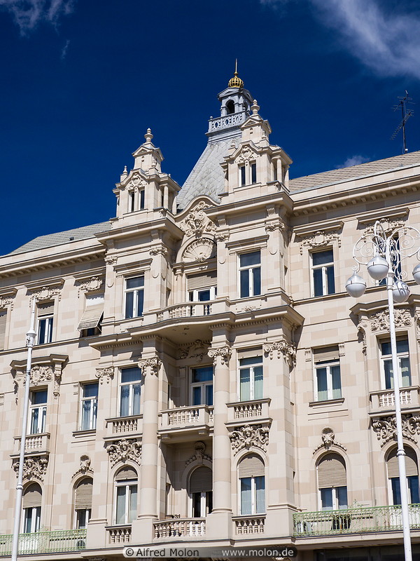 04 Building facades on Jelacic square