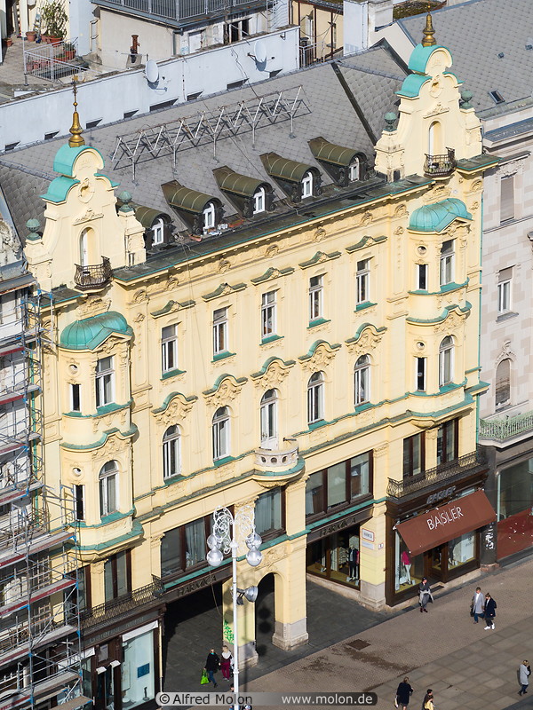 11 Building facades on Jelacic square