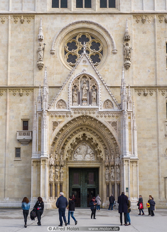 10 Cathedral entrance portal