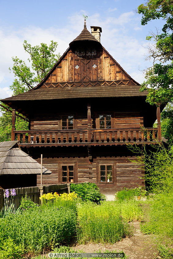 18 Traditional Wallachian house