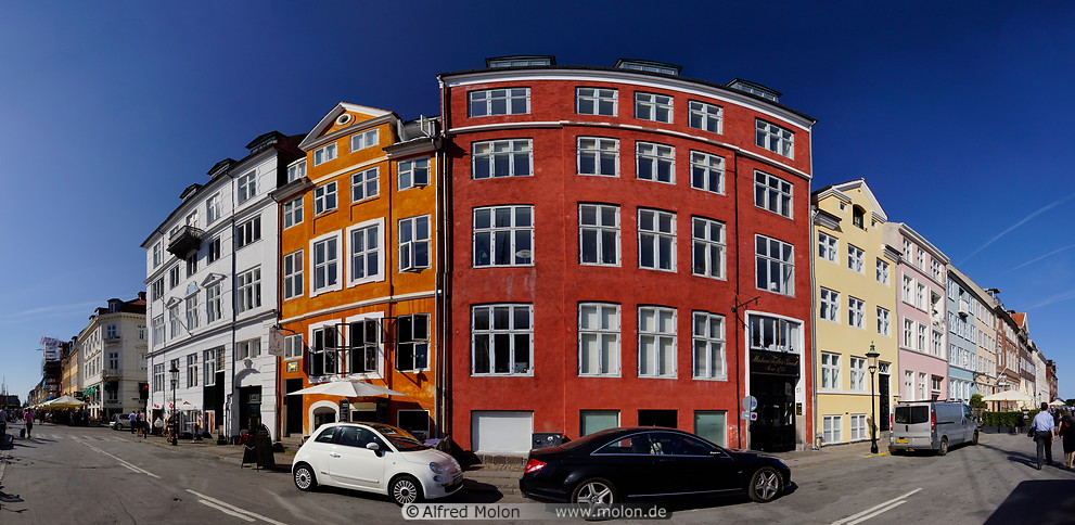 20 Colourful house facades