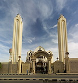 01 Front view with towers