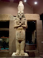 02 Pharaoh statue