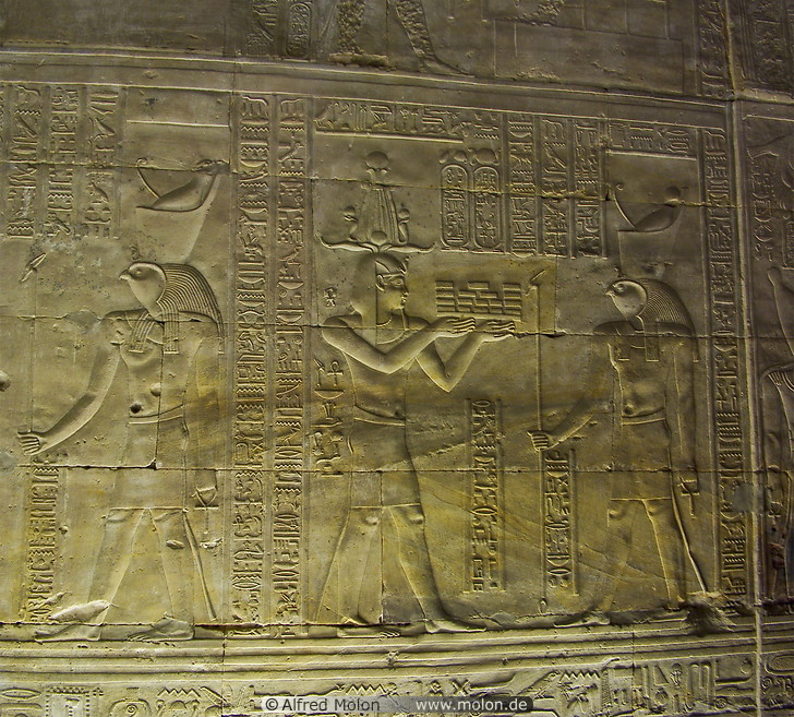 20 Bas-reliefs in the interior chambers