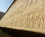 04 Bas-reliefs on the wall