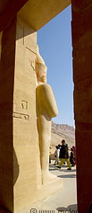 13 Column and pharaoh statue
