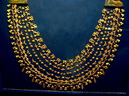 08 Gold sheet collar