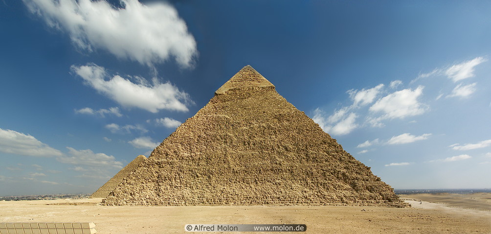 11 Chephren pyramid