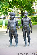05 Father and son statue Isa ja poeg