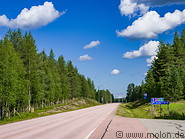 08 E75 highway in northern Finland
