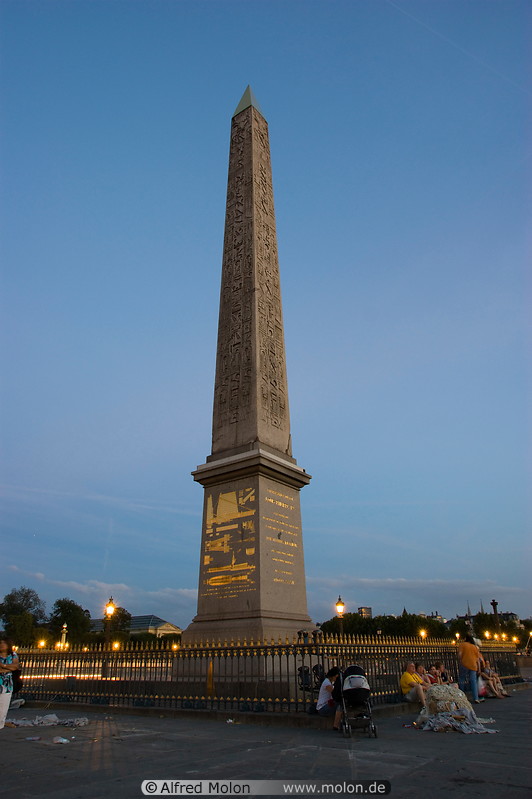 11 Obelisk on Place Concorde at night