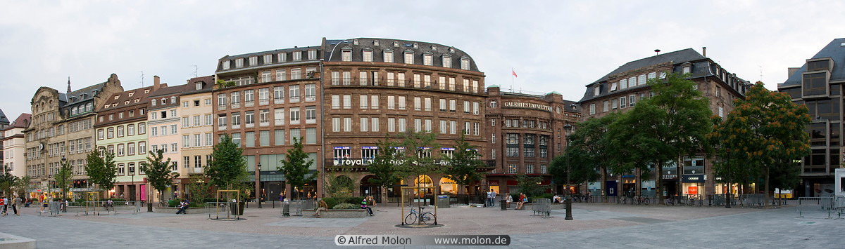04 Place Kleber square