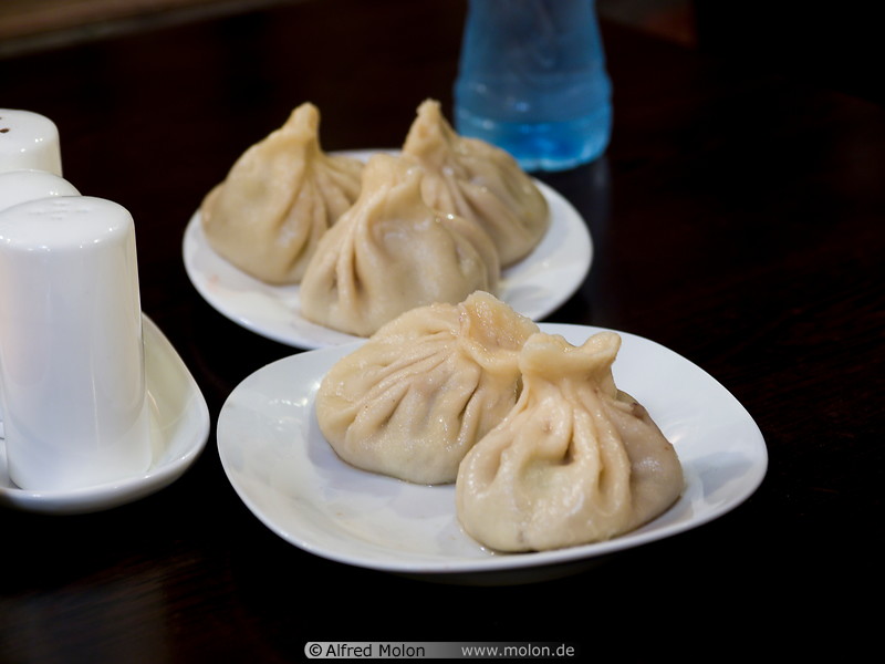 13 Khinkali dumplings