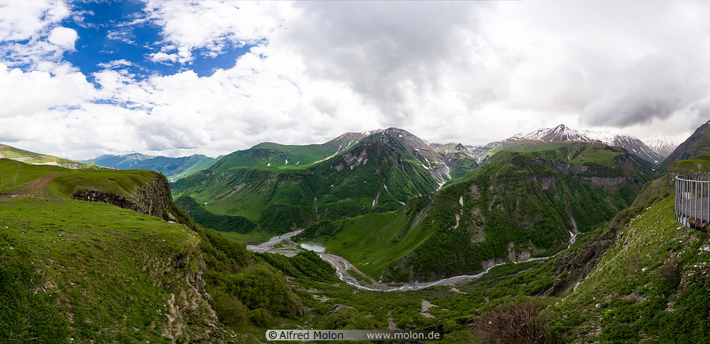 08 Caucasus river valley