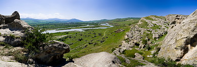 20 View over Mtkvari valley