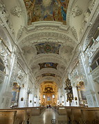 04 Inside the basilica