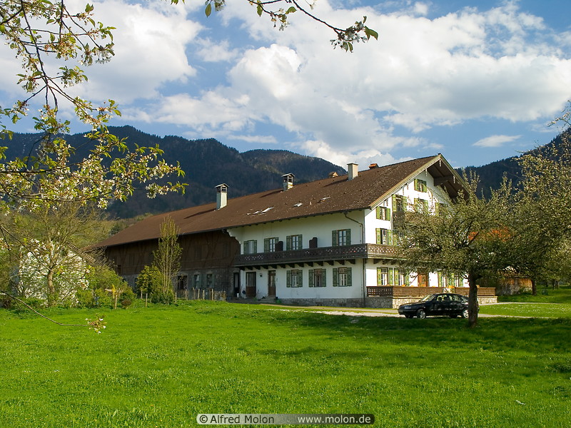 01 Bavarian house