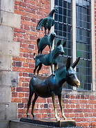 22 Town Musicians of Bremen statue