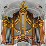 09 Organ pipes