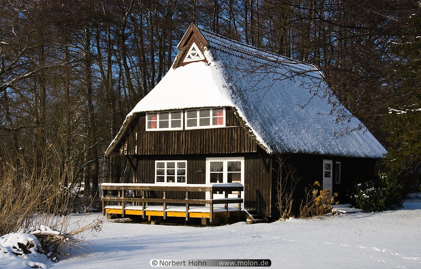 27 Snow covered weekend house