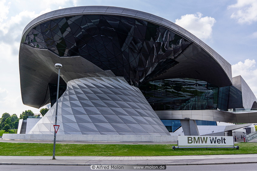 04 BMW Welt