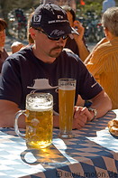 08 Grosshesselohe beergarden - beer mugs