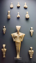07 Marble female figurines with folded arms - Cycladic period