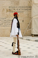 01 Evzone at Monument of Unknown Soldier