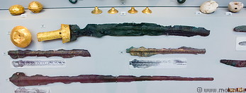 08 Bronze swords