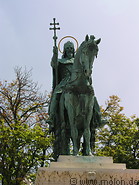 16 King Stephen equestrian monument
