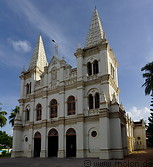 06 Santa Cruz basilica