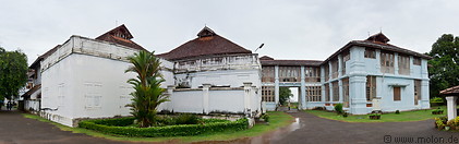 07 Thripunithura hill palace