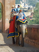 04 Elephant with guide