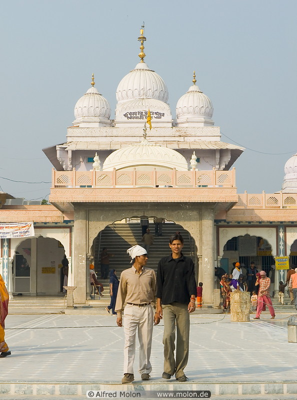 03 Sikh temple