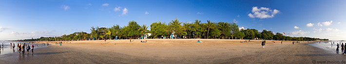 13 Kuta beach