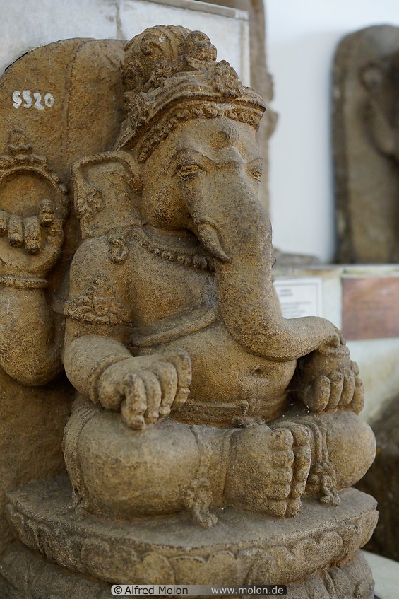 08 Ganesha elephant god