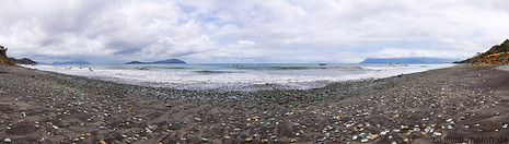 08 Nanga Penda blue stones beach