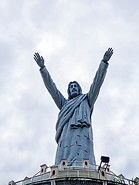 02 Jesus statue in Buntu Burake