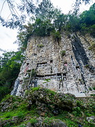 07 Suaya cliff burial site