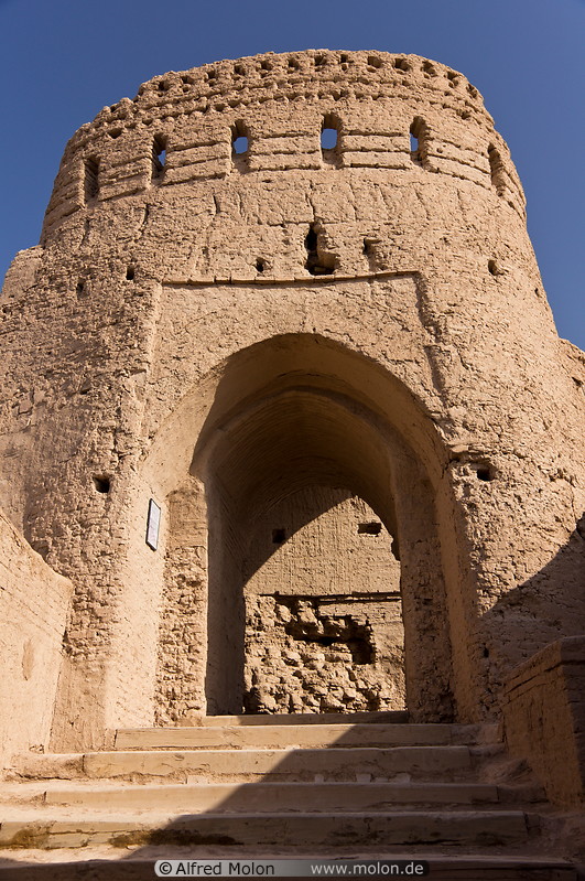 04 Narin castle main gate