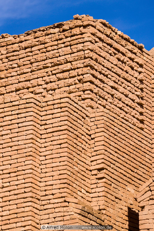17 Brick wall
