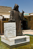 02 Statue of archbishop Khachatour Kesaratsi