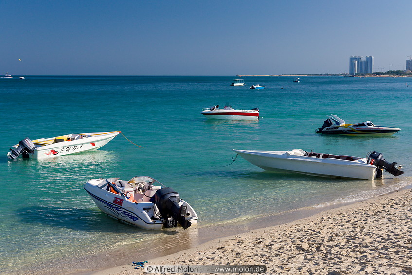 07 Boats on Darya beach