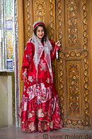 16 Iranian girl in traditional Shirazi dress