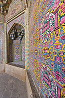 04 Decorated walls