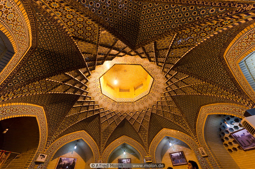 13 Octagonal decorated ceiling