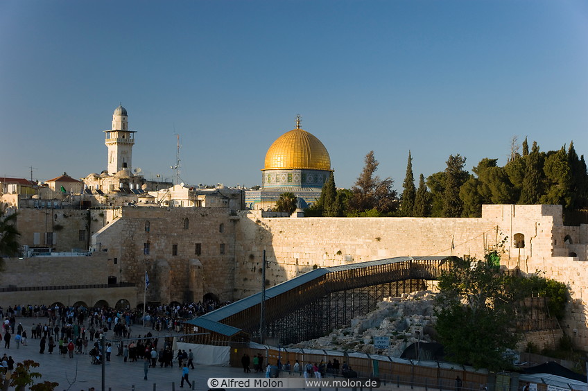 02 Ghawanima minaret, Western Wall and Dome of the Rock