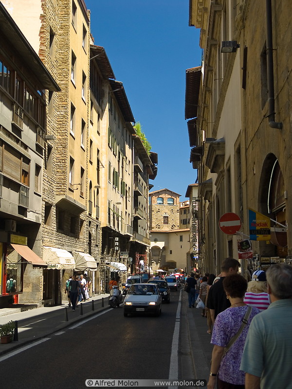 10 Lungarno street