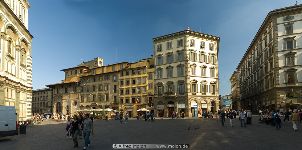 12 S. Giovanni square